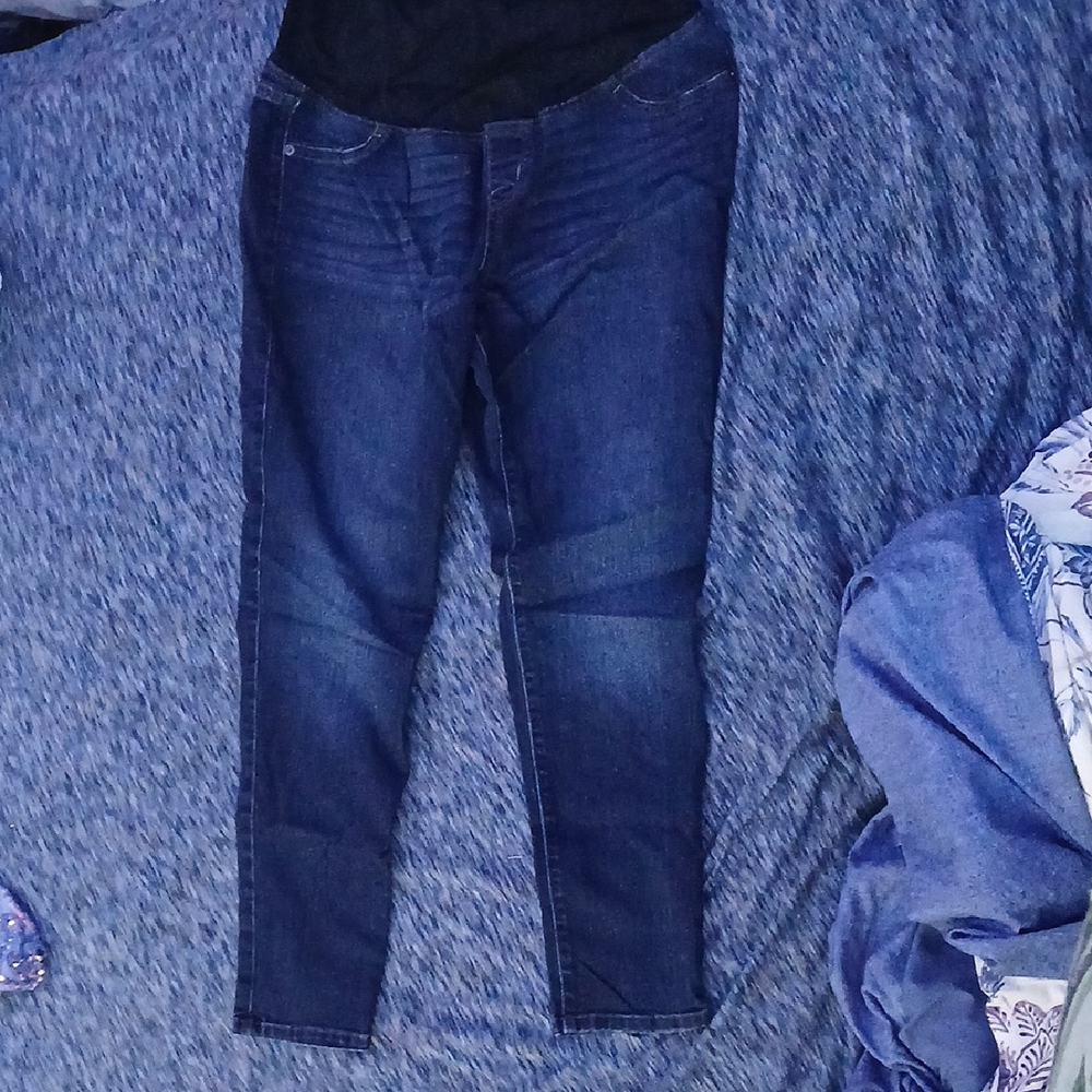 Ingrid & Isabel Blue Skinny Jeans with Modern Stretch
